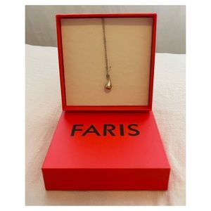Faris Silver Teardrop Necklace